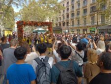 La Música y el Arte se Apoderan de las Calles de Barcelona
